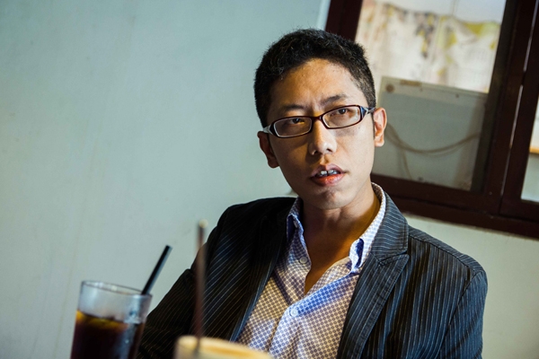 對這個世界發出意見──專訪丁允恭，短篇小說集《擺》