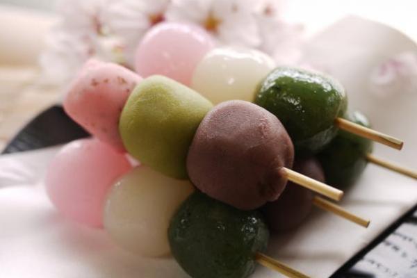 京都|【卯月】京菓子老松「花見糰子」