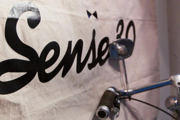 城市單車新美學：Sense 30 與復古紳士車