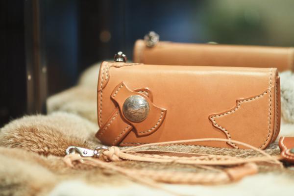 手縫皮件職人魂:專訪 Leatherworks ZIPANGU 皮件製作人五十嵐純