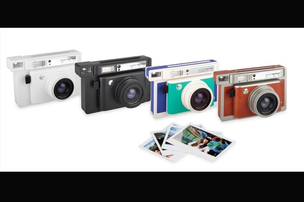 Lomography 年度壓軸話題新品──Lomo'Instant Wide 拍立得相機