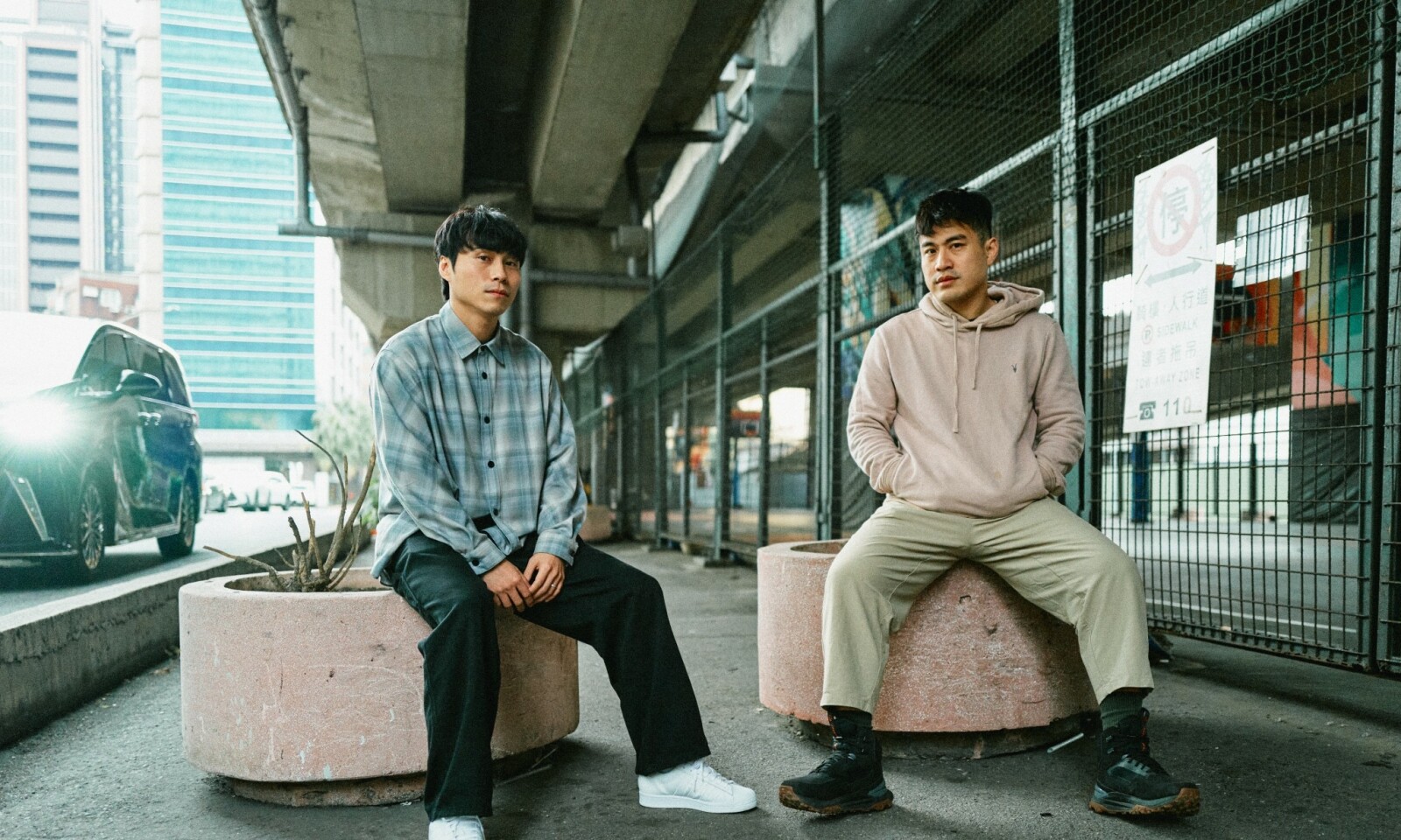 也許從一開始將人送上神壇，就是錯的──專訪洪唯堯╳楊迦恩《沒有派對》