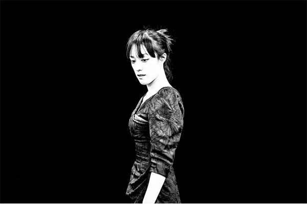 將赤裸暴力砸到臉上──「撲面戲劇」(四):《費德拉之愛》在台灣,導演陳仕瑛專訪