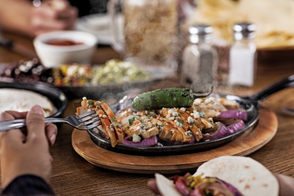 Chili’s Fajita Fiesta 推出全新五種限定口味,用墨西哥法士達狂歡一夏吧!