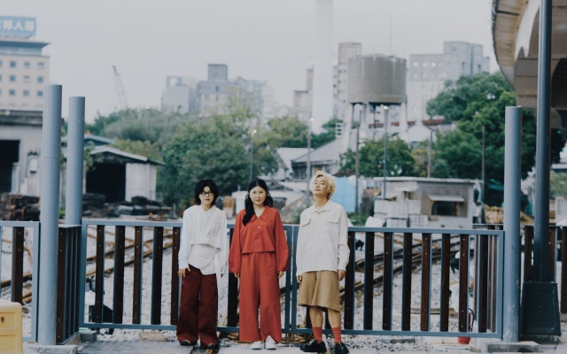 🪷 救苦救難讀書菩薩 🪷 吳曉樂╳陳栢青╳傑尼《反正你也不睡覺》：希望痛苦的青少年，跟我們一起活下來