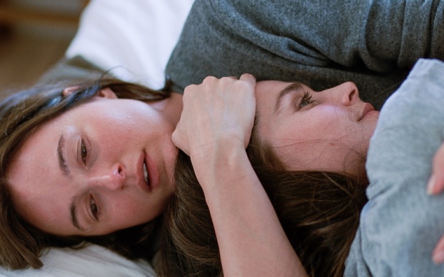 《情感的價值》：話說不出口的時候，至少還有電影