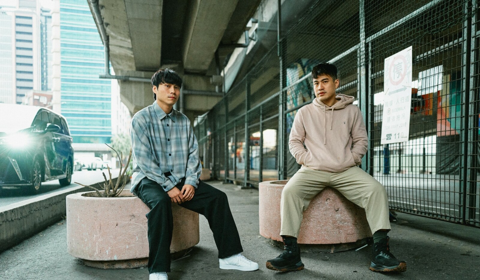 也許從一開始將人送上神壇，就是錯的──專訪洪唯堯╳楊迦恩《沒有派對》