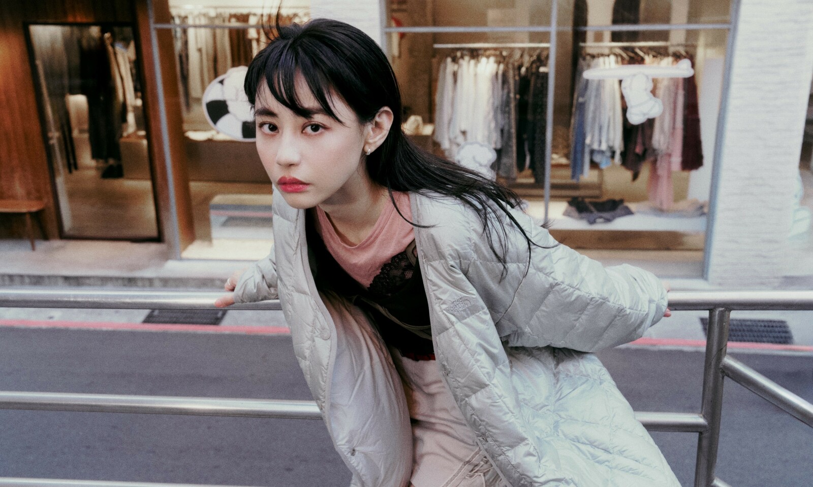 我現在看電影會哭了──專訪謝昕妮，探索是感官的復活