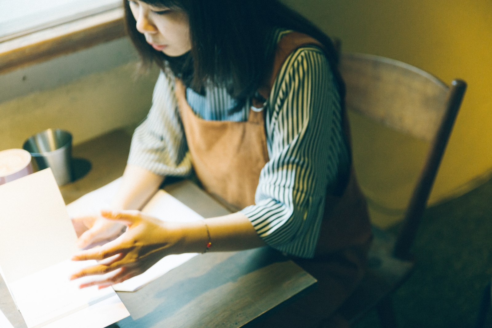 專訪  葉語婷 鉅細靡遺的透明 一隻麋鹿在薄荷色的睡眠裡