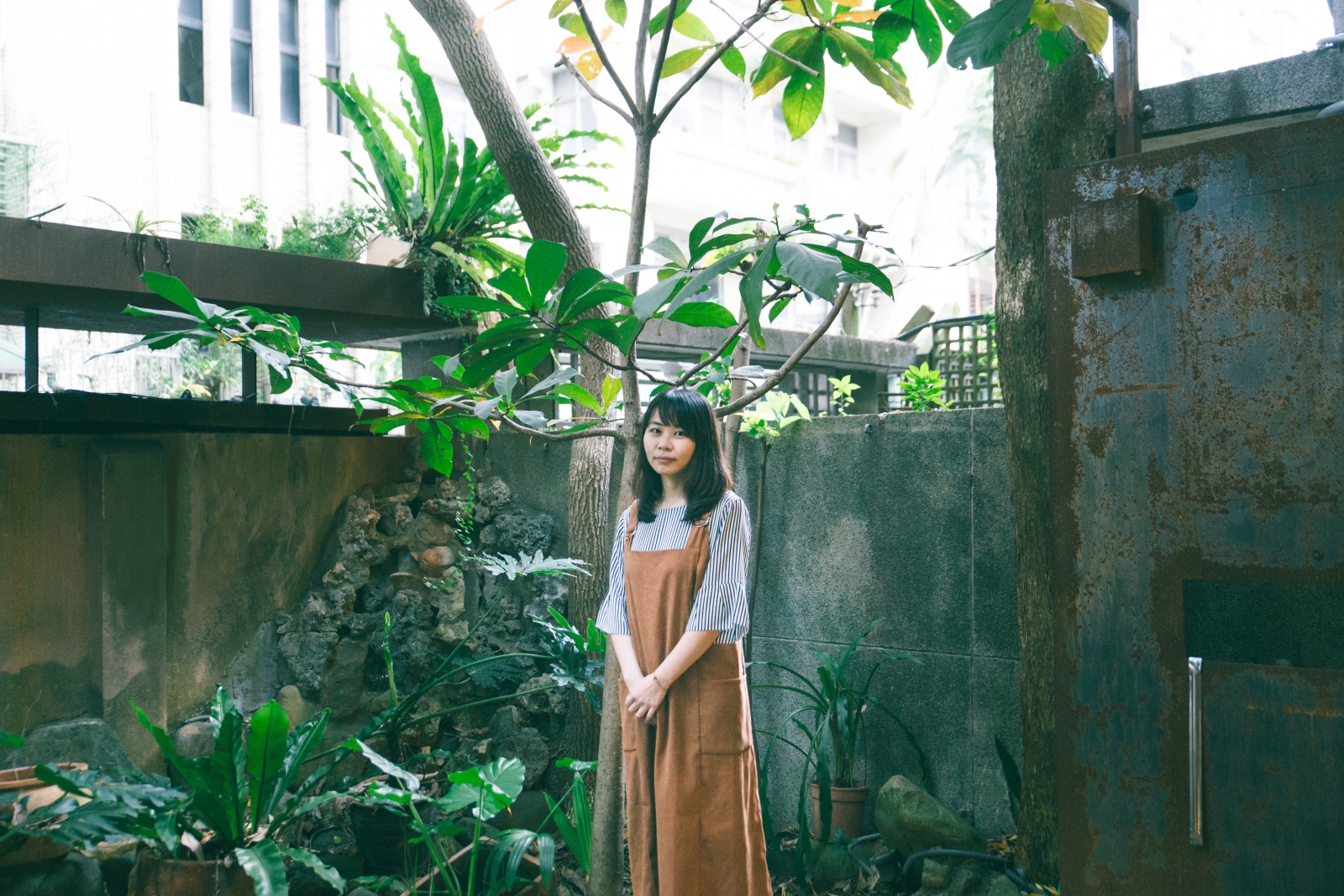 專訪  葉語婷 鉅細靡遺的透明 一隻麋鹿在薄荷色的睡眠裡